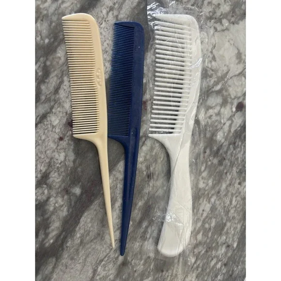 Vintage Hair Combs LOT OF 3 Detangler Combs Various Styles 5"-8" Clinique - Picture 1 of 5